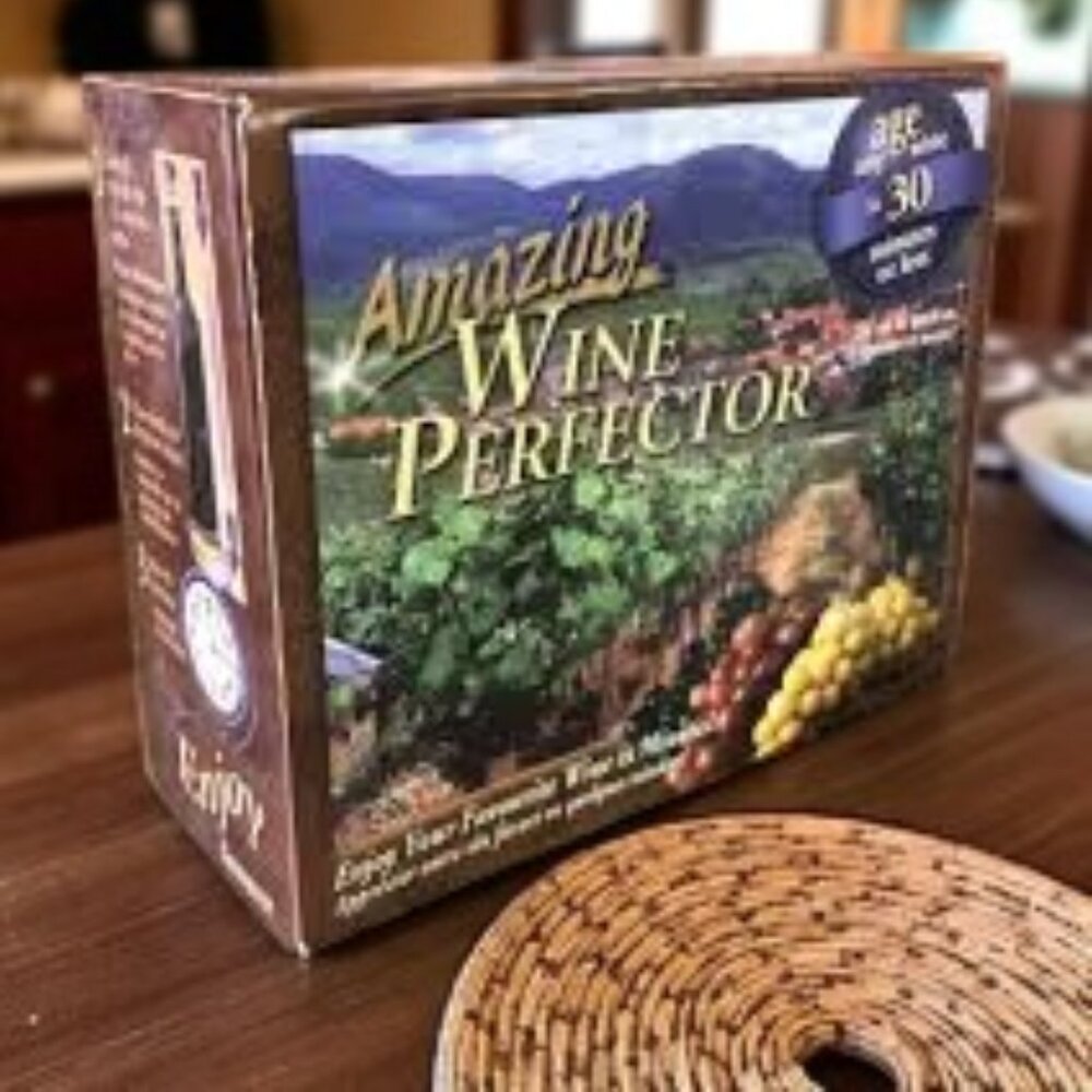 *CLEARANCE* Amazing Wine Perfector Ages wine perfectly in 30 minutes